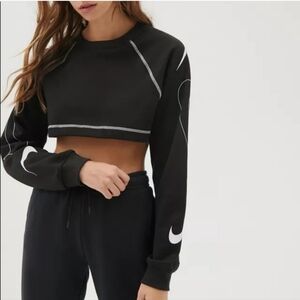 Nike Swoosh Cropped Fleece Sweatshirt XL Black White